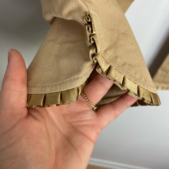 VINTAGE Holt Renfrew tan cropped capri pant - Picture 4 of 9